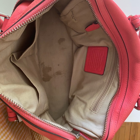 Pink leather Coach bag - Picture 4 of 4